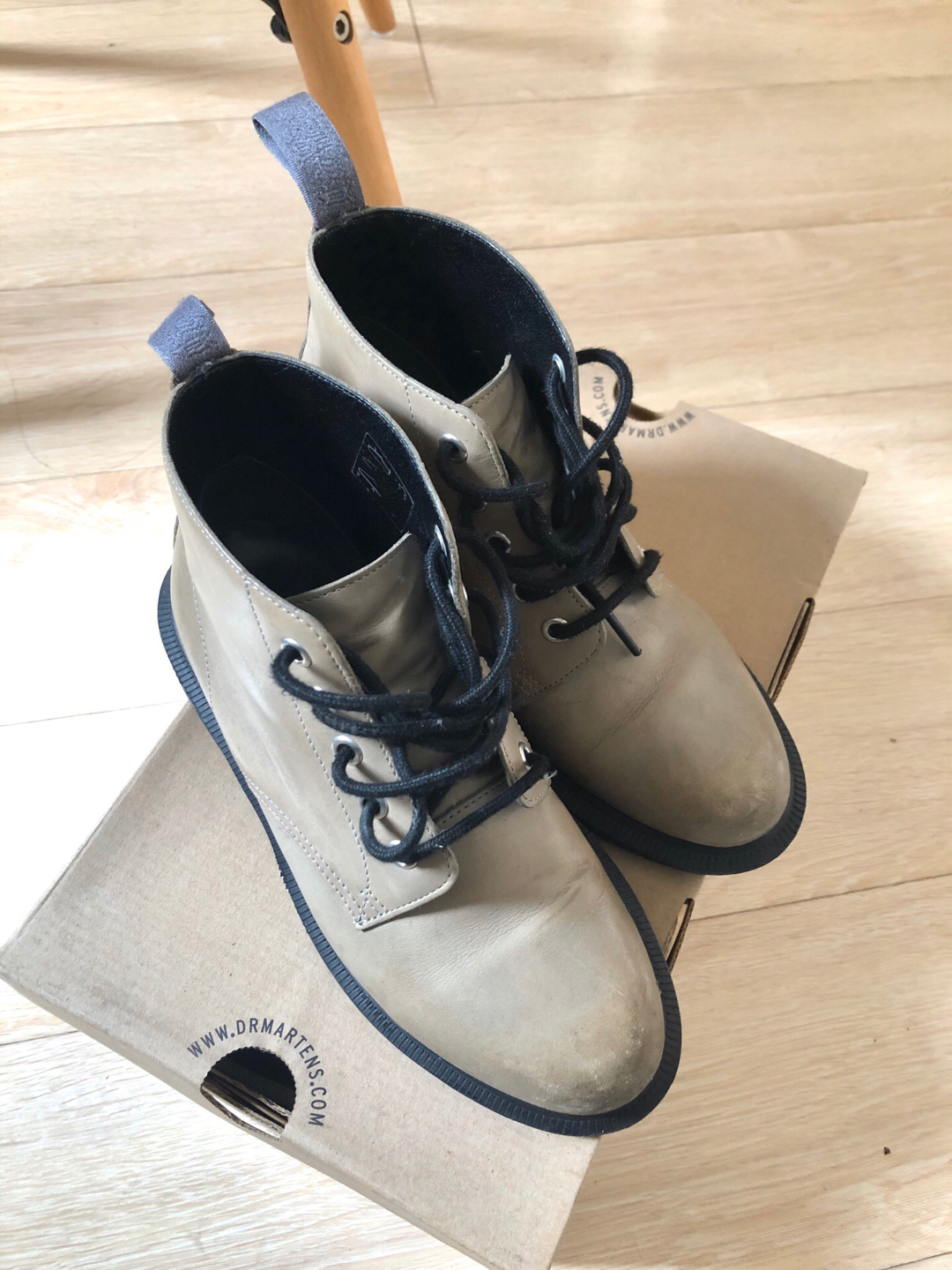 DR.martens 美国购入专柜正品 灰色皮靴