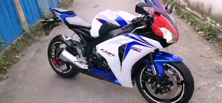 非川崎铃木雅马哈宝马s1000哈雷2010款本田cbr100