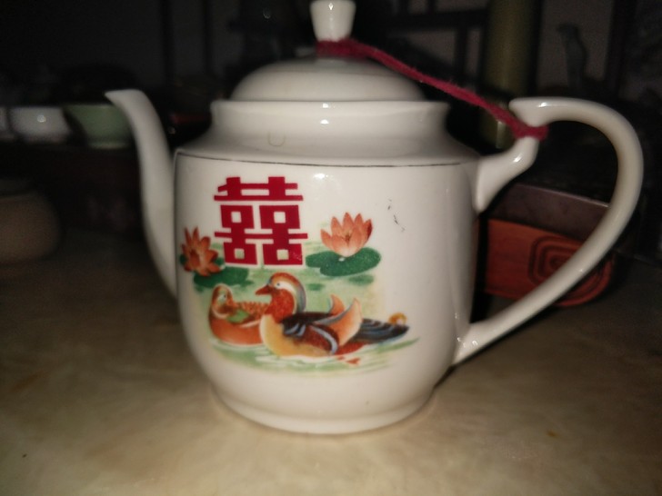 80年代鸳鸯茶壶，无磕碰，68元包到