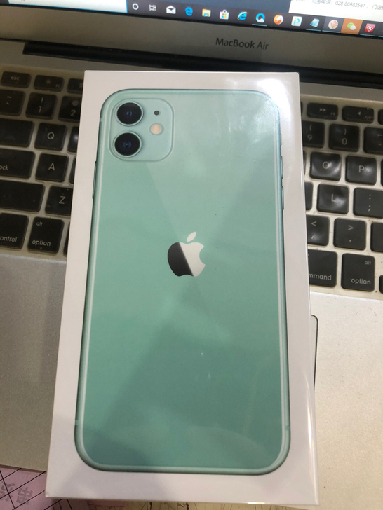 iphone1164绿色国行全新